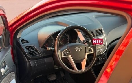 Hyundai Solaris II рестайлинг, 2012 год, 970 000 рублей, 10 фотография