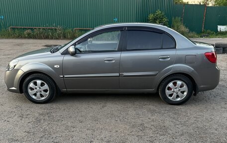 KIA Rio II, 2011 год, 650 000 рублей, 3 фотография