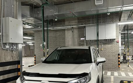 Toyota RAV4, 2021 год, 4 000 000 рублей, 5 фотография
