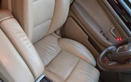 Audi A8, 2006 год, 999 999 рублей, 13 фотография