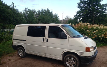 Volkswagen Transporter T4, 1995 год, 400 000 рублей, 2 фотография