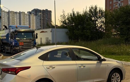 Hyundai Solaris II рестайлинг, 2019 год, 1 299 000 рублей, 6 фотография