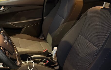 Hyundai Solaris II рестайлинг, 2019 год, 1 299 000 рублей, 14 фотография