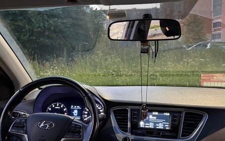Hyundai Solaris II рестайлинг, 2019 год, 1 299 000 рублей, 12 фотография