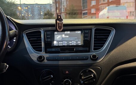 Hyundai Solaris II рестайлинг, 2019 год, 1 299 000 рублей, 13 фотография