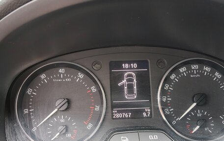 Skoda Roomster, 2011 год, 550 000 рублей, 24 фотография