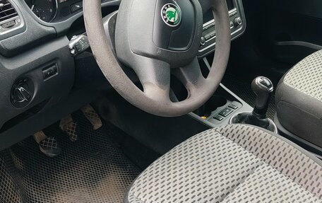 Skoda Roomster, 2011 год, 550 000 рублей, 23 фотография