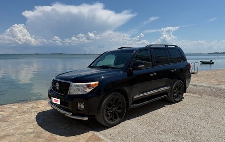 Toyota Land Cruiser 200, 2013 год, 4 200 000 рублей, 2 фотография