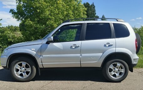 Chevrolet Niva I рестайлинг, 2012 год, 545 000 рублей, 3 фотография