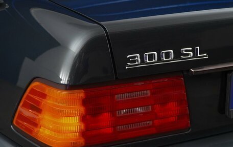 Mercedes-Benz SL-Класс, 1990 год, 4 799 000 рублей, 7 фотография
