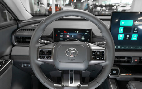 Toyota RAV4, 2026 год, 4 160 000 рублей, 11 фотография