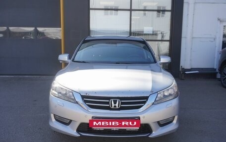 Honda Accord IX рестайлинг, 2013 год, 1 350 000 рублей, 2 фотография