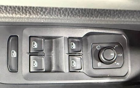 Volkswagen Lavida, 2023 год, 1 611 000 рублей, 9 фотография