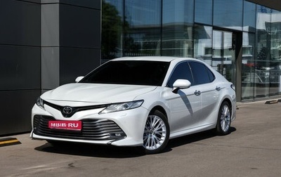 Toyota Camry, 2018 год, 3 299 000 рублей, 1 фотография