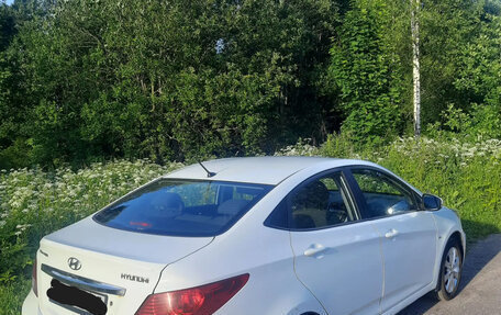 Hyundai Solaris II рестайлинг, 2012 год, 650 000 рублей, 9 фотография