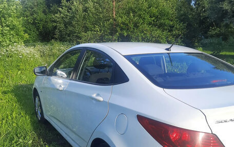 Hyundai Solaris II рестайлинг, 2012 год, 650 000 рублей, 3 фотография