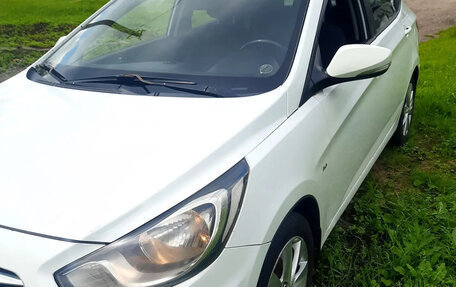 Hyundai Solaris II рестайлинг, 2012 год, 650 000 рублей, 11 фотография