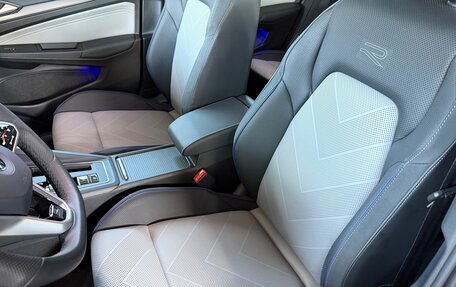 Volkswagen Golf VIII, 2025 год, 3 600 000 рублей, 11 фотография