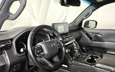 Toyota Land Cruiser, 2021 год, 7 461 000 рублей, 19 фотография