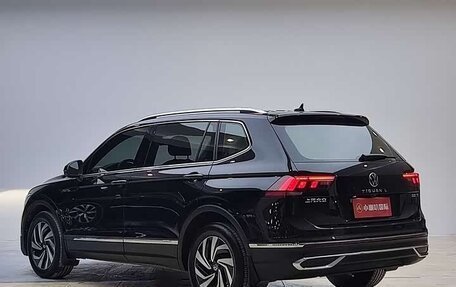 Volkswagen Tiguan II, 2023 год, 2 753 000 рублей, 5 фотография
