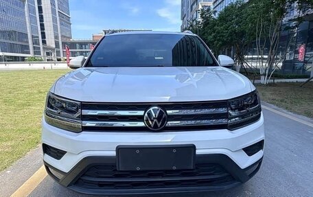 Volkswagen Tharu, 2023 год, 2 115 000 рублей, 2 фотография