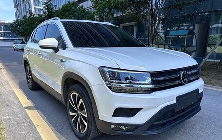 Volkswagen Tharu, 2023 год, 2 115 000 рублей, 3 фотография