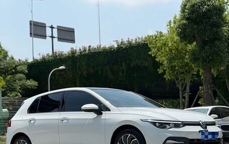 Volkswagen Golf VIII, 2023 год, 1 709 000 рублей, 2 фотография