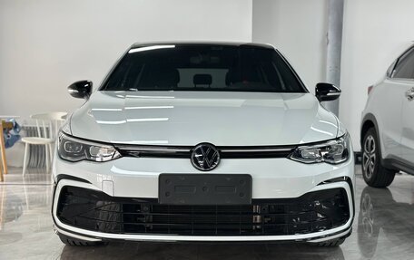 Volkswagen Golf VIII, 2023 год, 2 040 000 рублей, 2 фотография