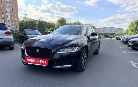 Jaguar XF II, 2016 год, 2 200 000 рублей, 2 фотография
