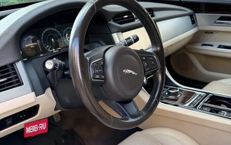 Jaguar XF II, 2016 год, 2 200 000 рублей, 4 фотография
