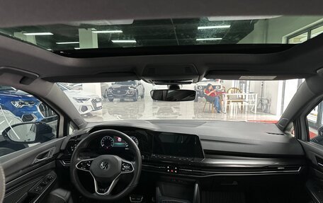 Volkswagen Golf VIII, 2023 год, 2 040 000 рублей, 6 фотография