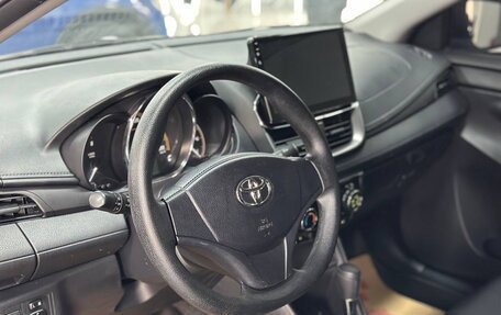 Toyota Yaris XP150 рестайлинг, 2022 год, 1 328 000 рублей, 7 фотография