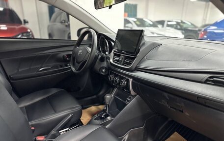 Toyota Yaris XP150 рестайлинг, 2022 год, 1 328 000 рублей, 9 фотография