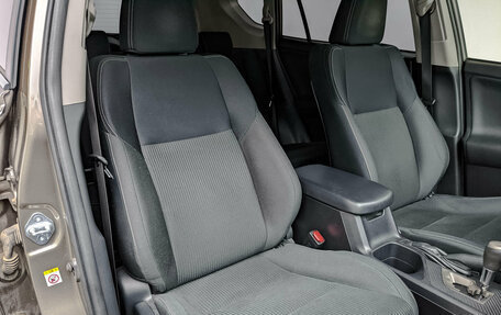 Toyota RAV4, 2014 год, 1 885 000 рублей, 22 фотография