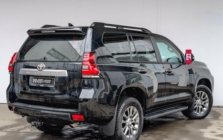 Toyota Land Cruiser Prado 150 рестайлинг 2, 2021 год, 6 250 000 рублей, 5 фотография