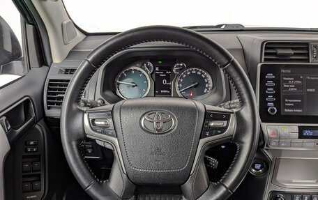 Toyota Land Cruiser Prado 150 рестайлинг 2, 2021 год, 6 250 000 рублей, 22 фотография