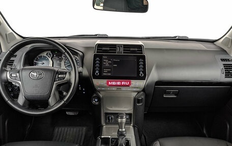 Toyota Land Cruiser Prado 150 рестайлинг 2, 2021 год, 6 250 000 рублей, 14 фотография