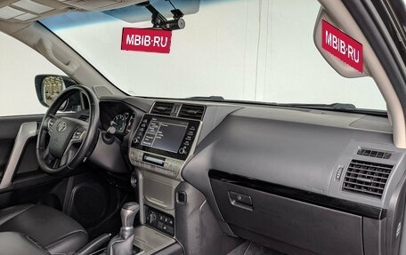 Toyota Land Cruiser Prado 150 рестайлинг 2, 2021 год, 6 250 000 рублей, 13 фотография