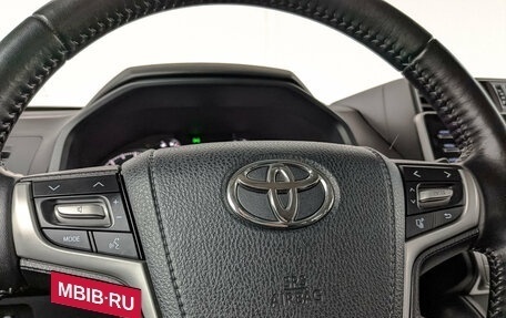 Toyota Land Cruiser Prado 150 рестайлинг 2, 2021 год, 6 250 000 рублей, 25 фотография