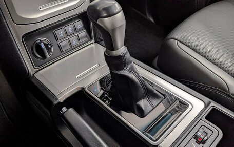 Toyota Land Cruiser Prado 150 рестайлинг 2, 2021 год, 6 250 000 рублей, 26 фотография