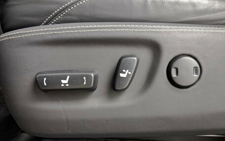 Toyota Land Cruiser Prado 150 рестайлинг 2, 2021 год, 6 250 000 рублей, 29 фотография