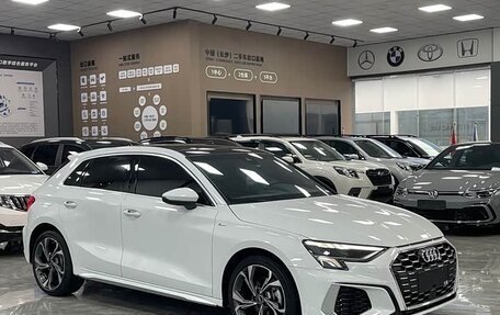 Audi A3, 2023 год, 2 240 000 рублей, 3 фотография