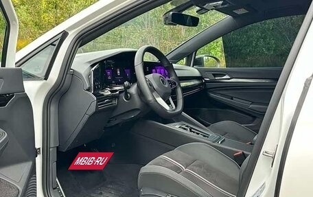 Volkswagen Golf VIII, 2023 год, 2 176 000 рублей, 7 фотография