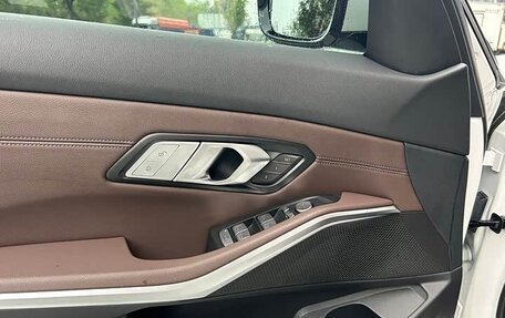 BMW 3 серия, 2023 год, 3 285 000 рублей, 14 фотография