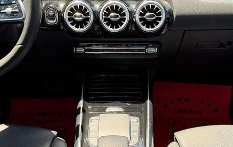 Mercedes-Benz GLA, 2023 год, 2 749 000 рублей, 12 фотография