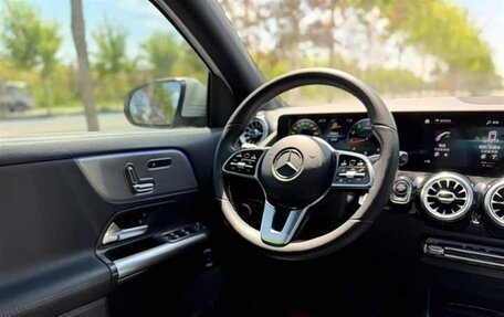 Mercedes-Benz GLA, 2023 год, 2 749 000 рублей, 11 фотография