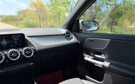 Mercedes-Benz GLA, 2023 год, 2 749 000 рублей, 14 фотография