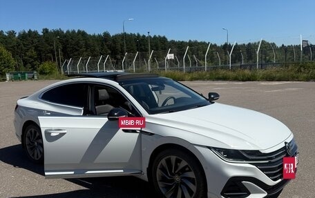Volkswagen Passat CC, 2022 год, 4 999 000 рублей, 11 фотография