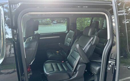 Opel Zafira Life I, 2019 год, 3 150 000 рублей, 6 фотография