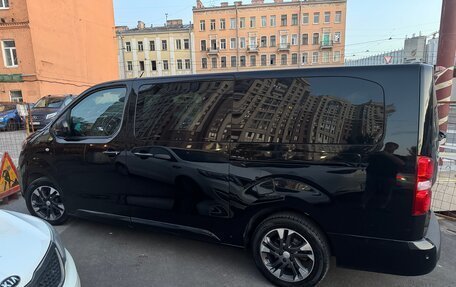 Opel Zafira Life I, 2019 год, 3 150 000 рублей, 5 фотография